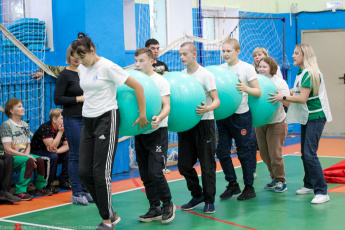 Праздник для лиц с ограниченными возможностями здоровья Веселые старты "Салют, зима!" 